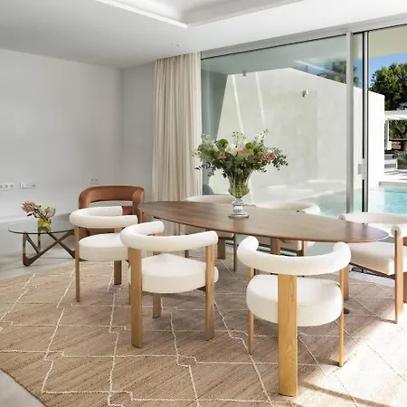 Luxury Alma - 5br With Pool, Garden & Parking Villa Marbella