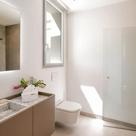 Villa Luxury Alma - 5br With Pool, Garden & Parking