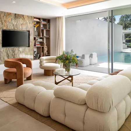 Luxury Alma - 5br With Pool, Garden & Parking * Marbella